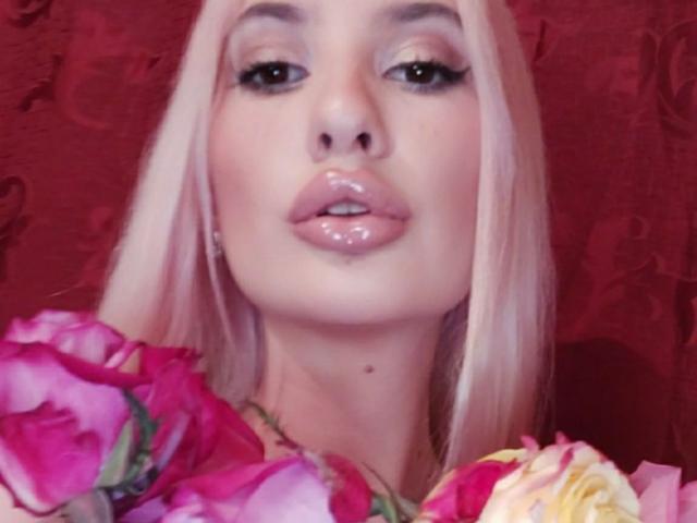 ElzaKomx - Live porno og sexkamera - 22822757