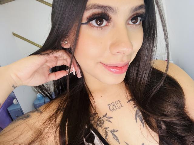 ChanelDeRosee - Live porno og sexkamera - 22829781