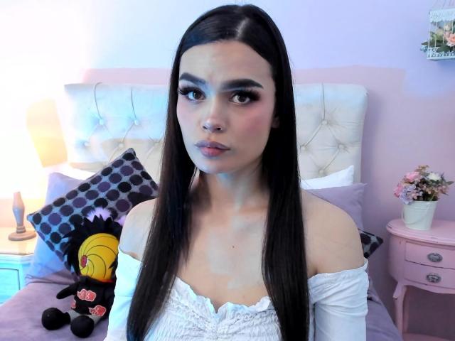CharlotteBroownie - פורנו בשידור חי ומצלמת סקס - 22832177