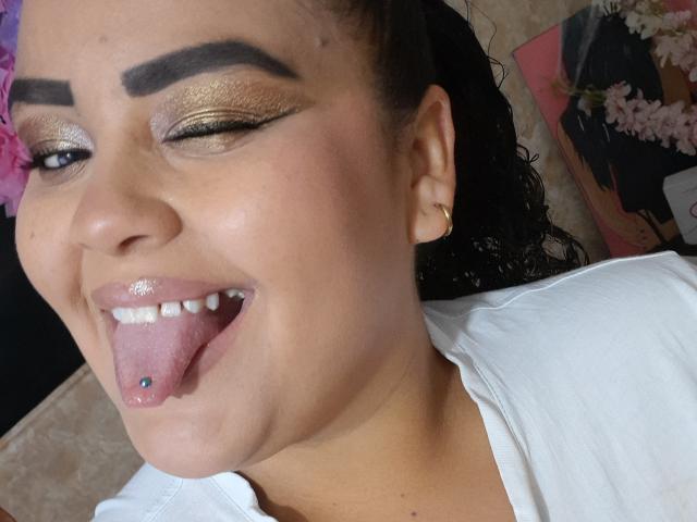 MelannieCarter - Élő pornó és szexkamera - 22834693