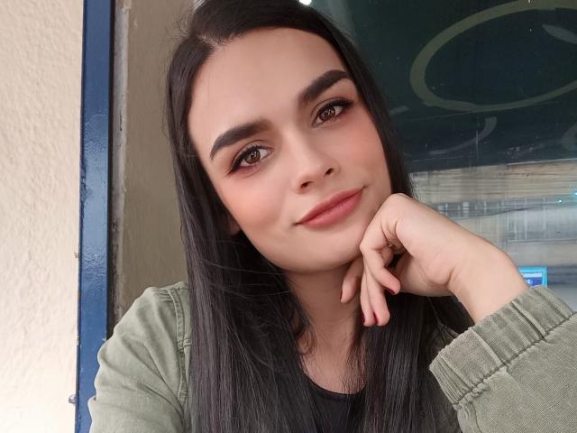 CharlotteBroownie - Porno na żywo i seks kamera - 22836277
