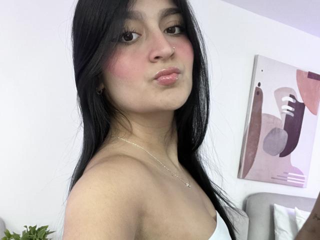 LuisaBlair - Sexe cam en vivo - 22840317