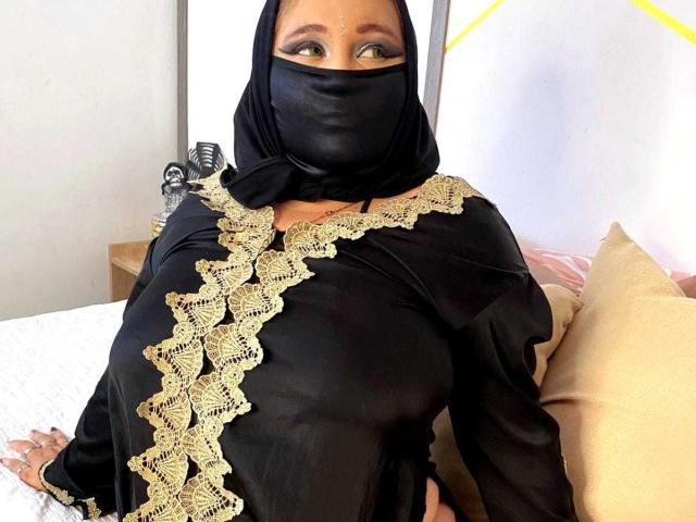 SalmaAzaman - Live sex cam - 22844413