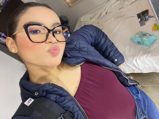 MiiaPalmer - פורנו בשידור חי ומצלמת סקס - 22846301