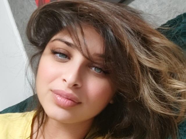 ScarletOra - פורנו בשידור חי ומצלמת סקס - 22846669