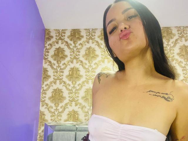 AlisonFerry - Live porn &amp; sex cam - 22853133