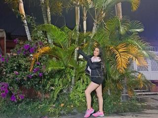 LauraPagani - Live porn &amp; sex cam - 22854869