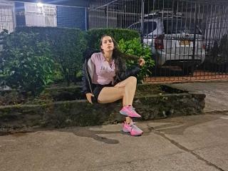 LauraPagani - Live porn &amp; sex cam - 22854885