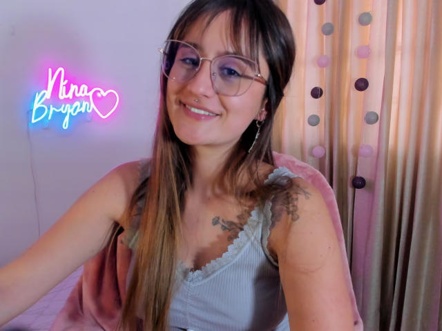 NinaBryons - Élő pornó és szexkamera - 22856449