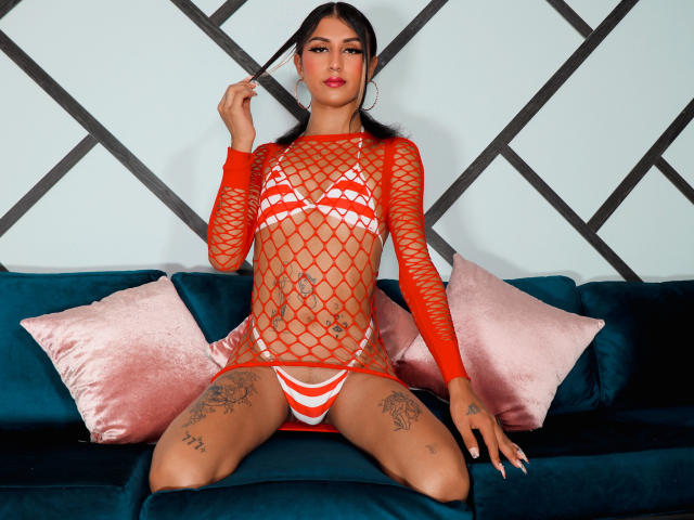 EmilyParcker - Live porn &amp; sex cam - 22857485