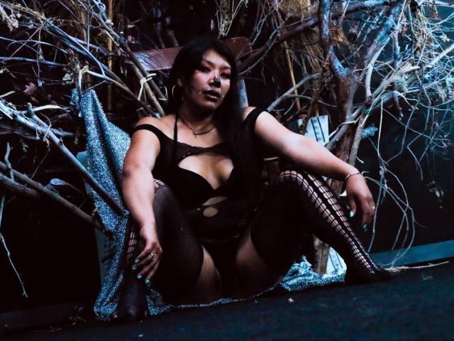 EmaCorine - Live porn &amp; sex cam - 22857849