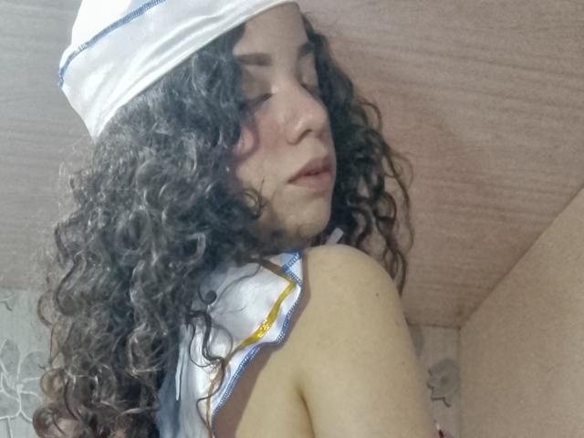 EmmaCowperr - Live porn &amp; sex cam - 22863445