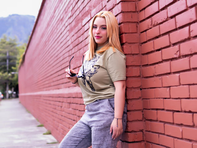 StacyAnzola - Live sex cam - 22864033