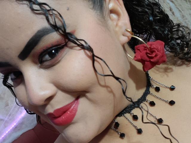 MelannieCarter - Élő pornó és szexkamera - 22864345