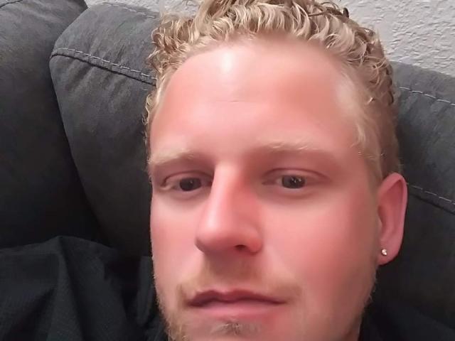 FreshdsForU - Live porn &amp; sex cam - 22867781