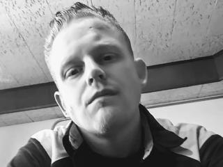 FreshdsForU - сексуальная веб-камера в реальном времени - 22867785