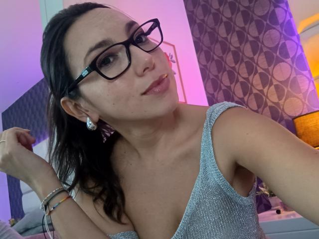 MiaReed - Live Sex Cam - 22870269