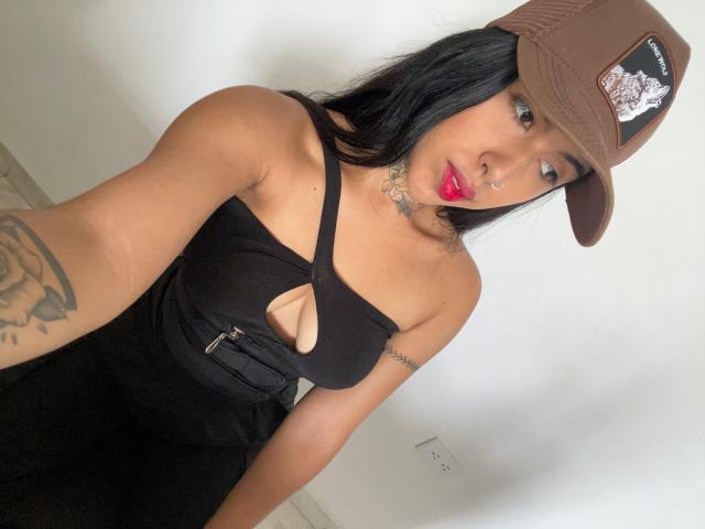 Chanelly - сексуальная веб-камера в реальном времени - 22874065