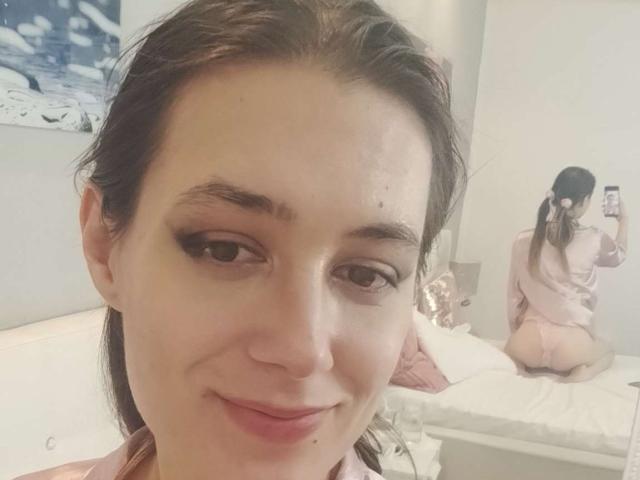 JuliaHuntis - Porno na żywo i seks kamera - 22876481