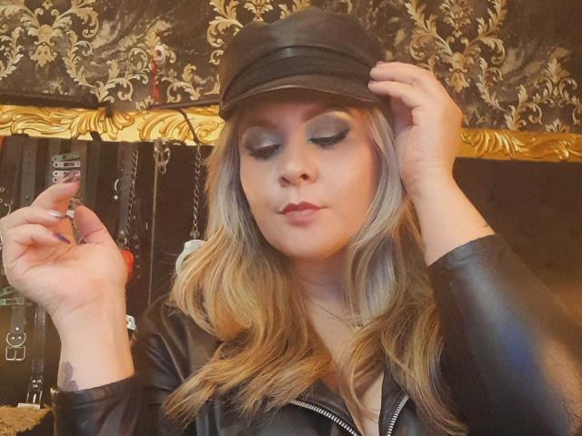 VictoriiaGray - Live porn &amp; sex cam - 22883565