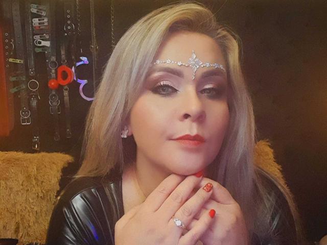 VictoriiaGray - Live porn &amp; sex cam - 22883633