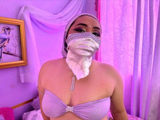 AishaGhulam - Live sex cam - 22891073