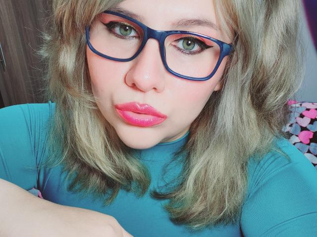 Akkanee - פורנו בשידור חי ומצלמת סקס - 22893321