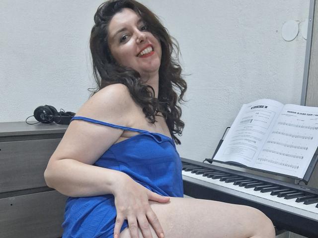 LaFrancaiseJessy - Live sex cam - 22904333