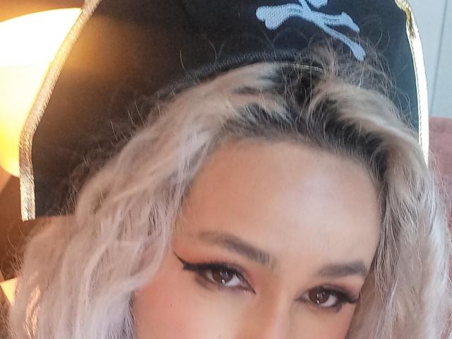 FloraSaenz - Live porn &amp; sex cam - 22905249