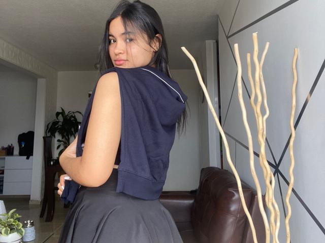 MiiaPalmer - Live Sex Cam - 22907721