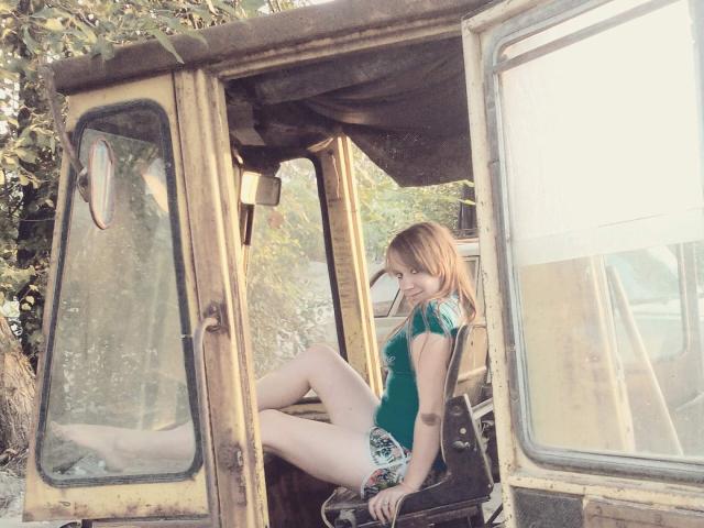 GinaXNeon - Live porn &amp; sex cam - 22910777