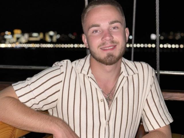 SupermanQSky - Live porn &amp; sex cam - 22911429