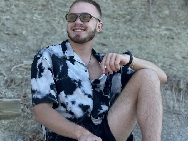 SupermanQSky - Live porn &amp; sex cam - 22911437