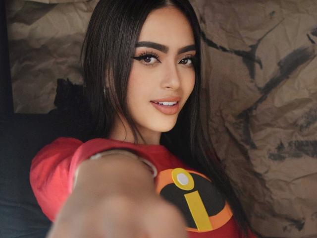 AntonellaLayton - Live porn &amp; sex cam - 22911525