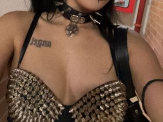BellaTrixyHot - Live porn &amp; sex cam - 22913249