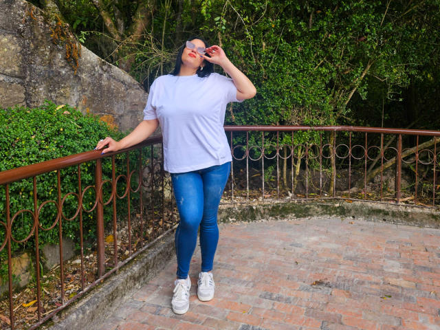 LizaRussell - Porno na żywo i seks kamera - 22915493