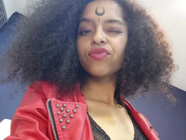 RahiaRobyn - פורנו בשידור חי ומצלמת סקס - 22920885