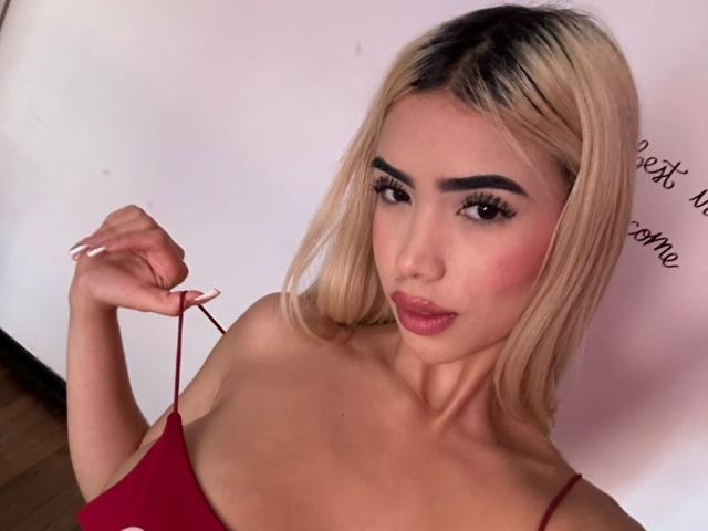 ChristieGarci - Live sex cam - 22929305