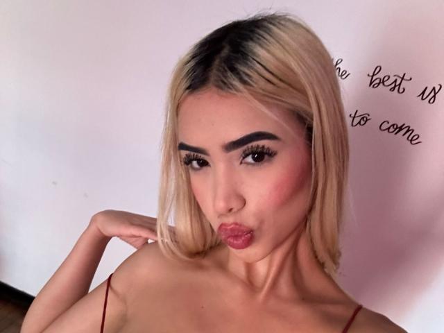 ChristieGarci - Sexe cam en vivo - 22929309