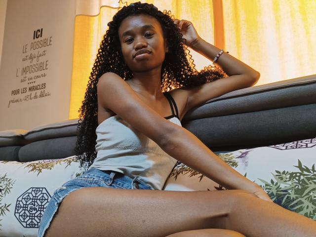 ChezRobert - Live sex cam - 22942181