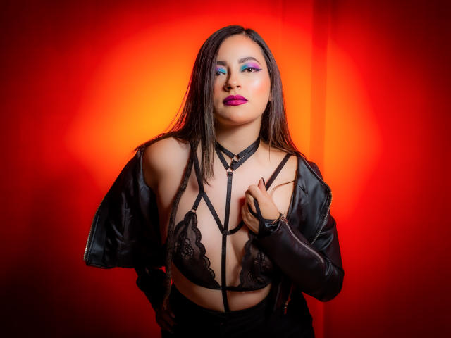 LunaTikka - Live porn &amp; sex cam - 22947697