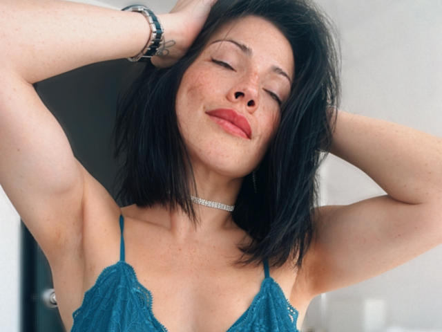 Liliysweet - Porno na żywo i seks kamera - 22948581
