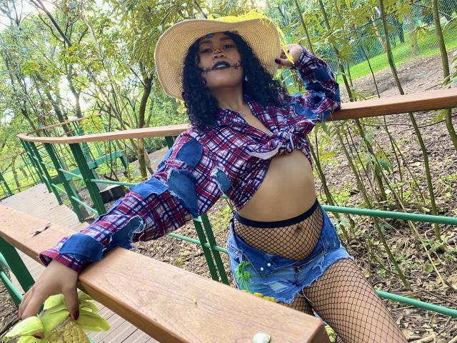 SophieSonyas - Live porn &amp; sex cam - 22953585