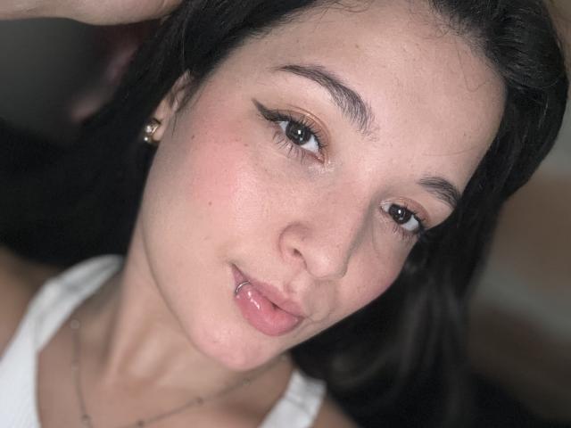 SarahGood - פורנו בשידור חי ומצלמת סקס - 22954625