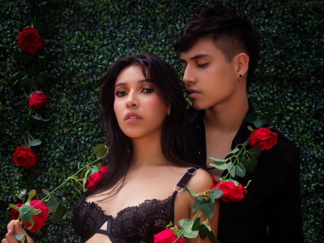 MeganAndBrad - Live porn &amp; sex cam - 22957229