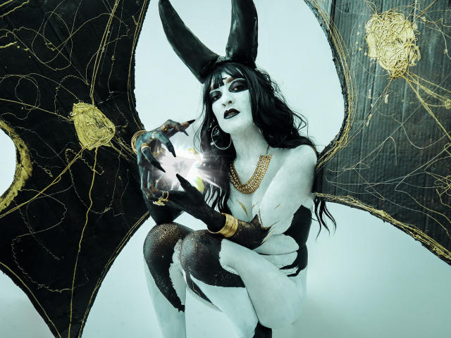 ElyWhitee - Élő pornó és szexkamera - 22959413