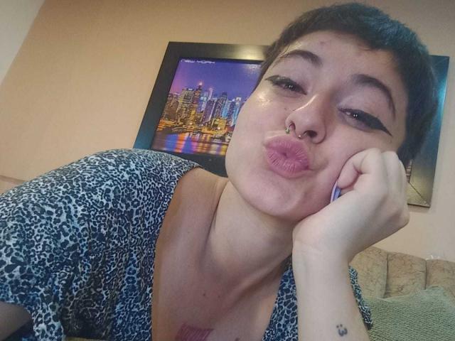 MissTat - Élő pornó és szexkamera - 22962577