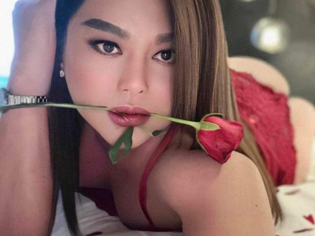 TsShanBigCockBigTits - Live porn &amp; sex cam - 22968089