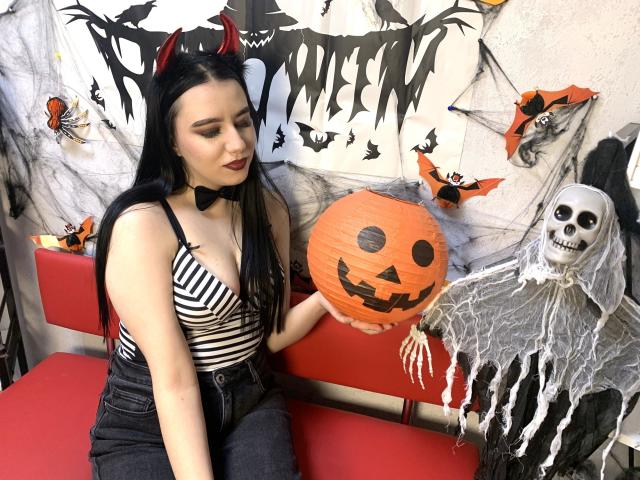 IlonaVisky - Live porn &amp; sex cam - 22970269