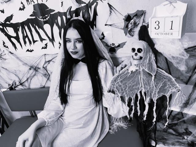 IlonaVisky - Live porn &amp; sex cam - 22970281